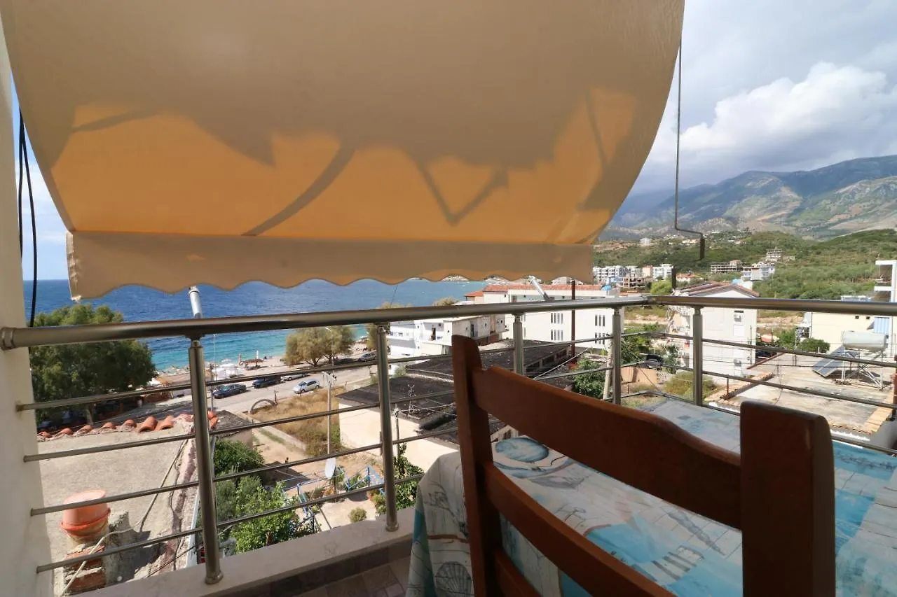 Rooms With View Himare Appartamento