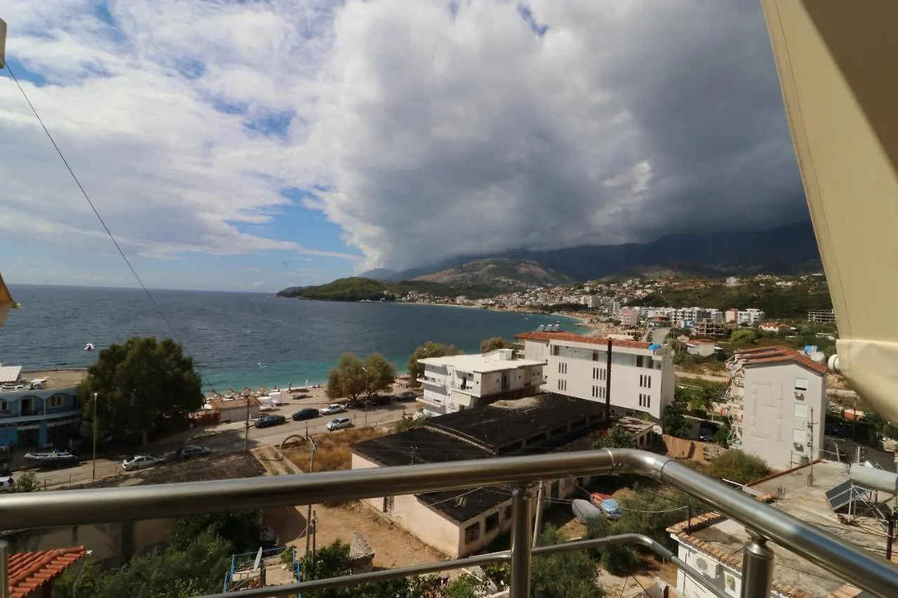 Appartamento Rooms With View Himare