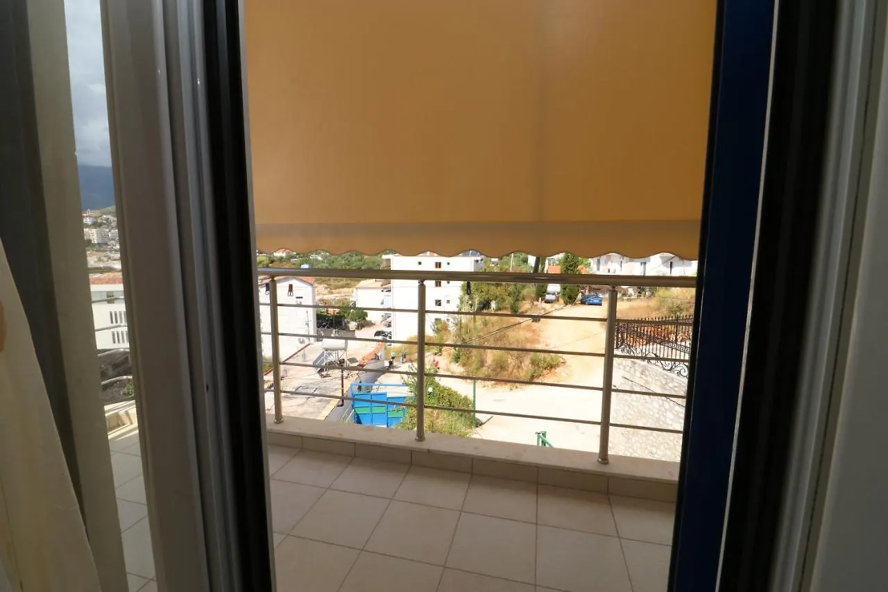 Rooms With View Himare Appartamento