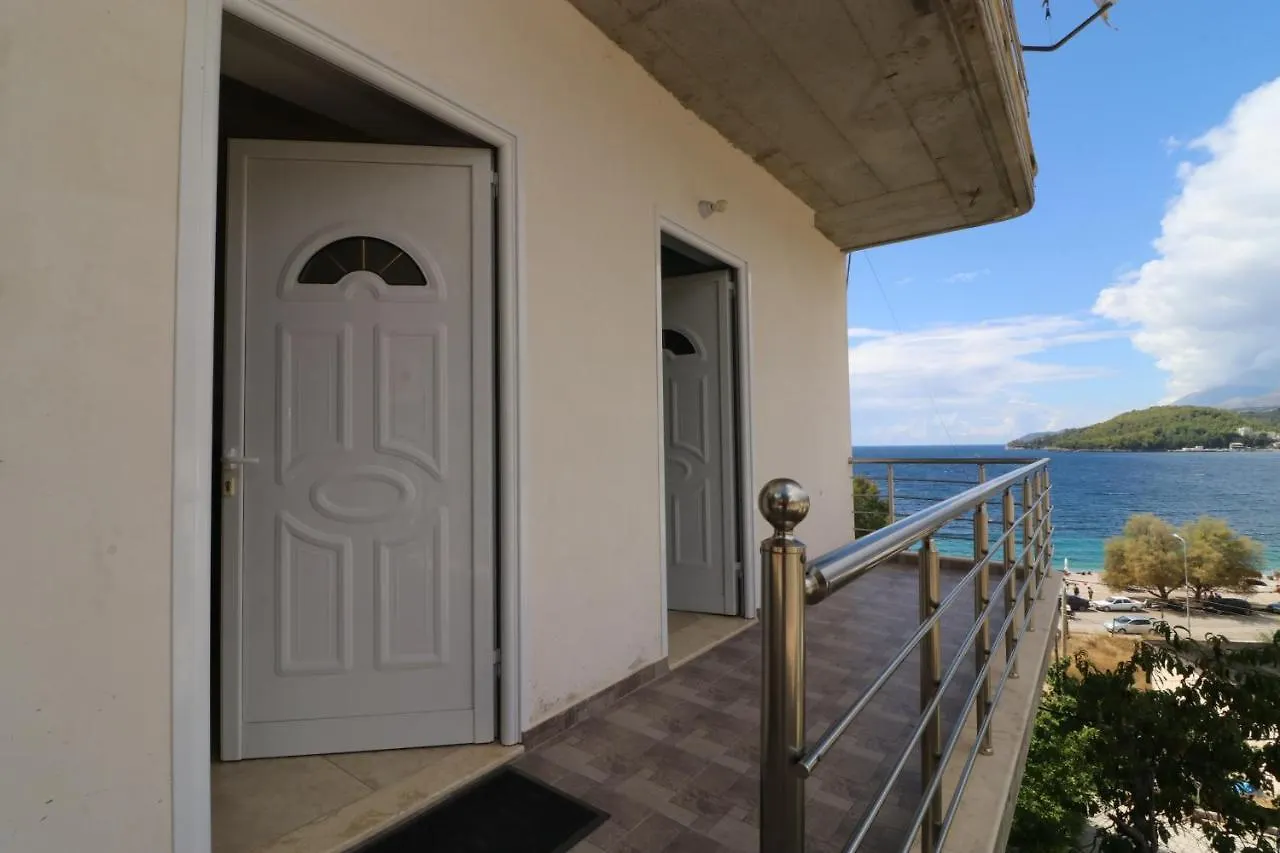 Appartamento Rooms With View Himare