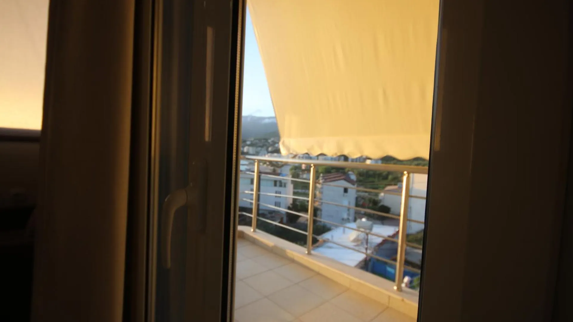 Rooms With View Himare