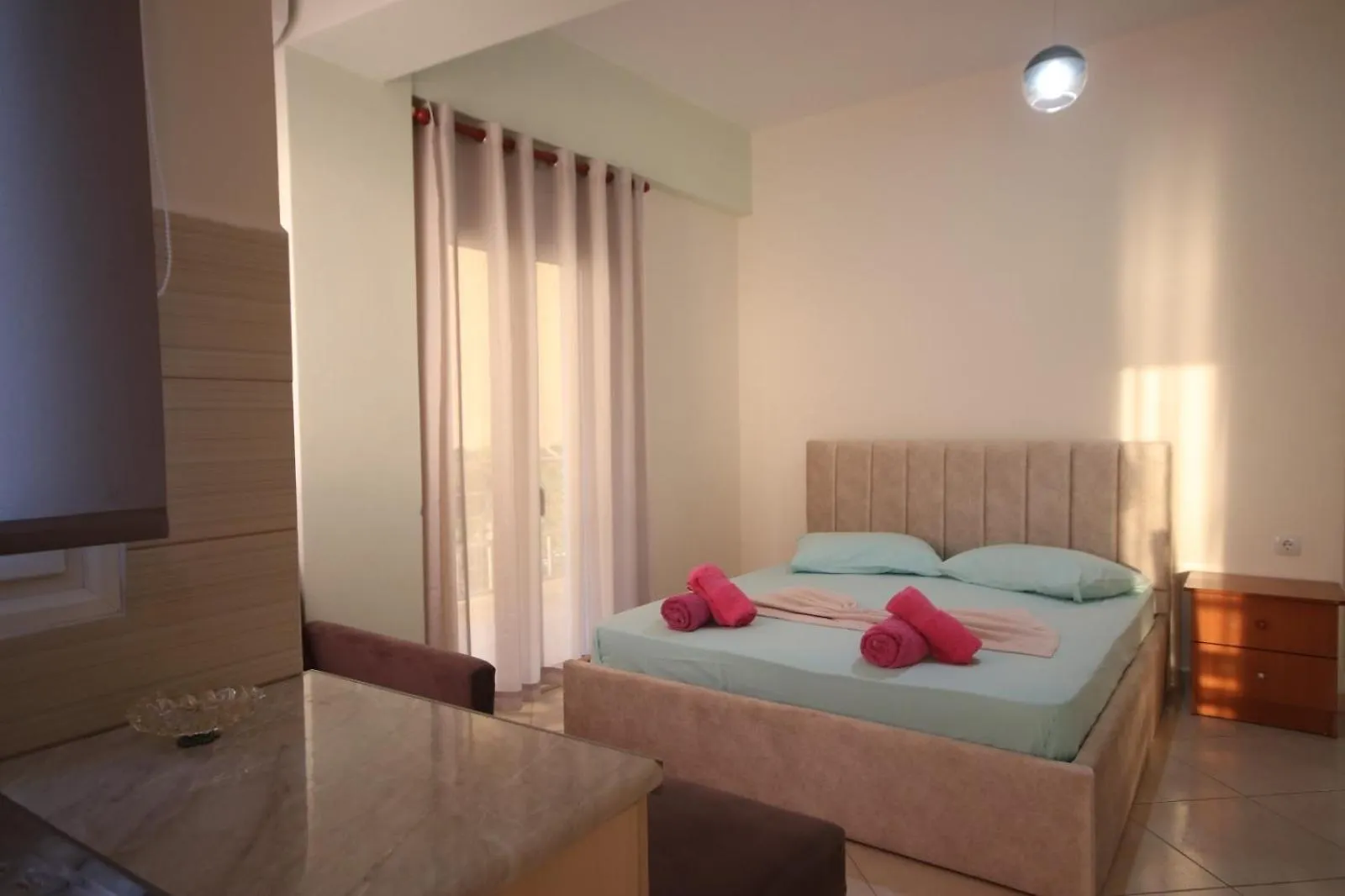 Appartamento Rooms With View Himare Albania
