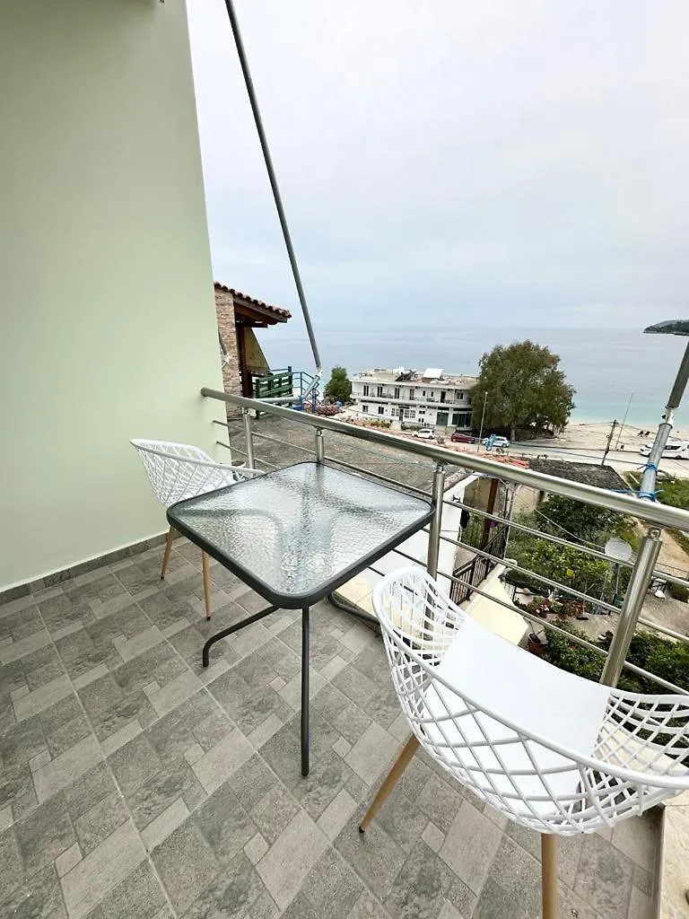 Rooms With View Himare 0*,