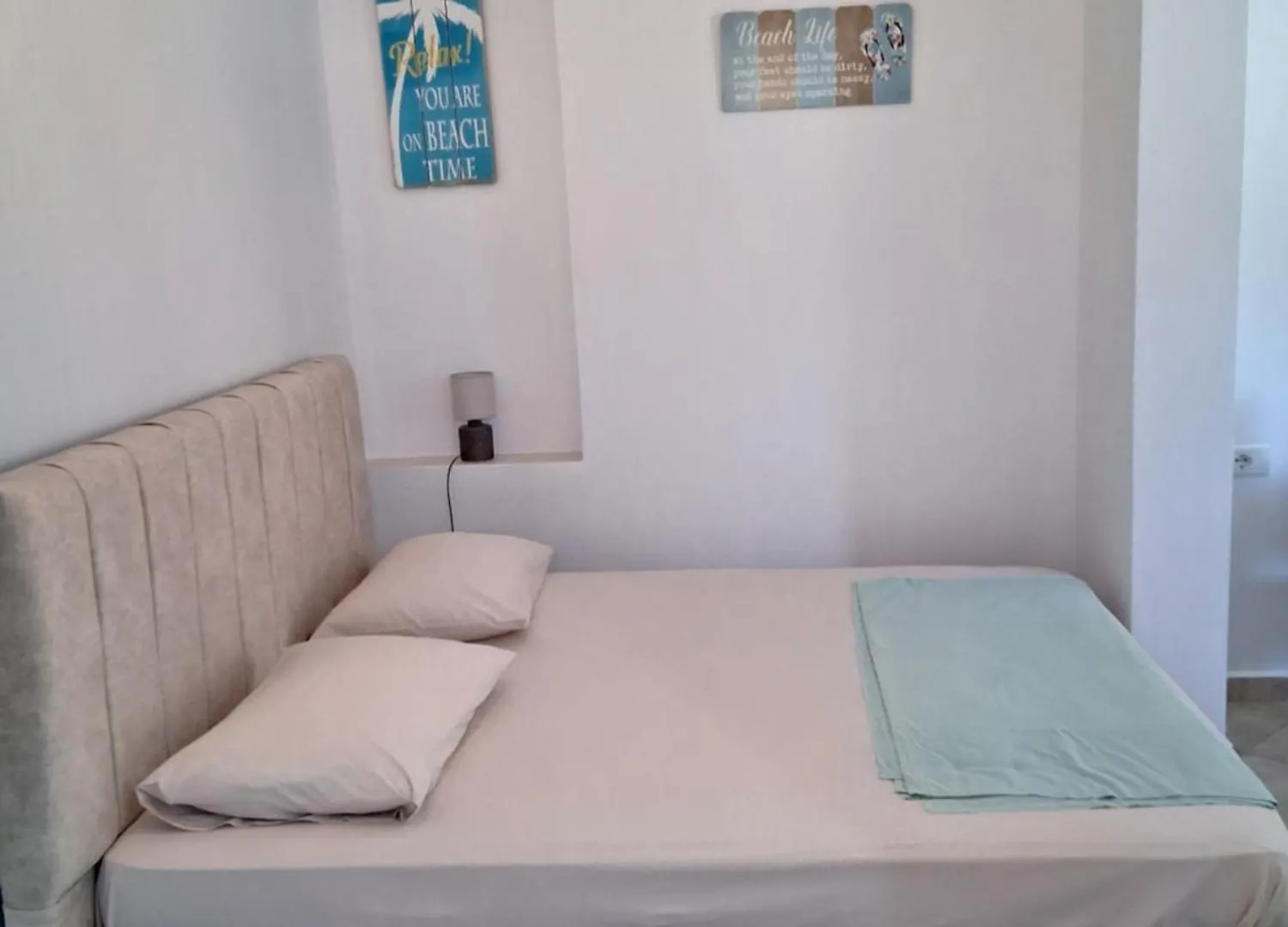 Rooms With View Χειμάρρα 0*,  Αλβανία