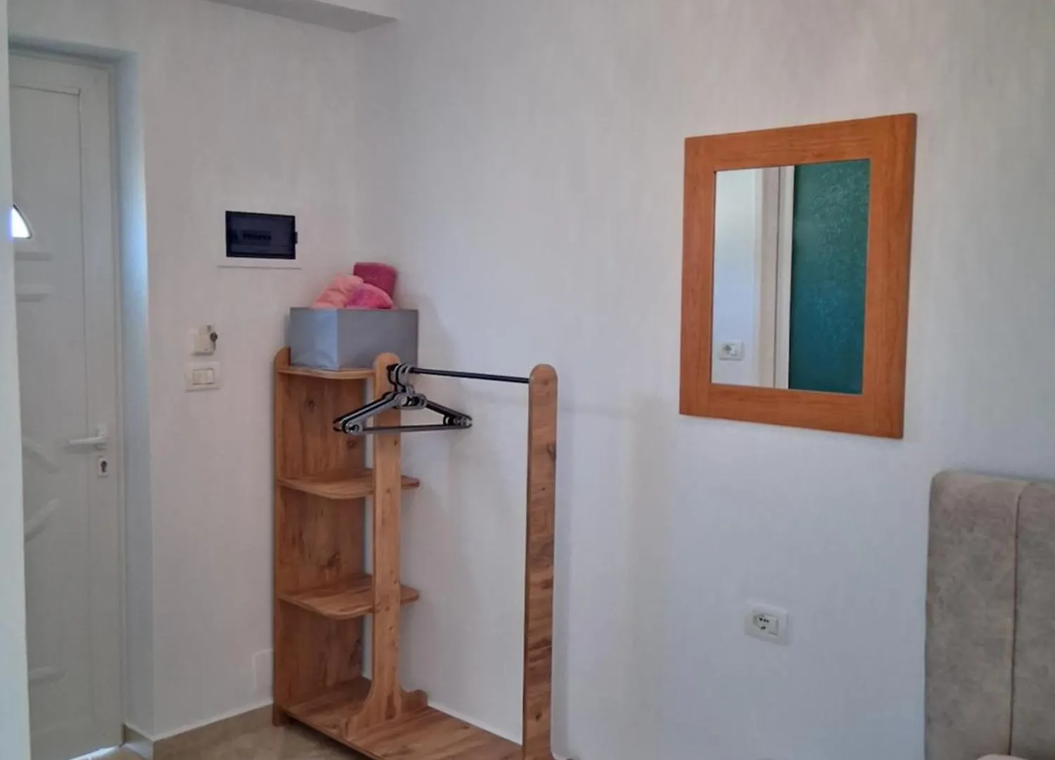 Apartment Rooms With View Himare
