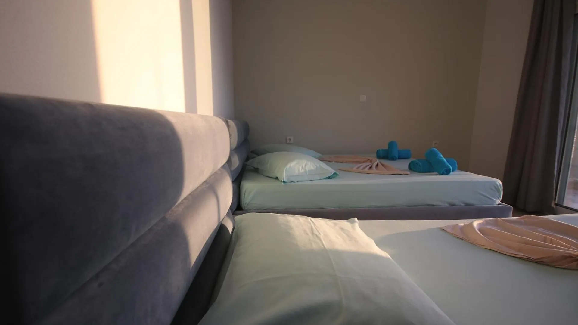 Rooms With View Himare Apartment