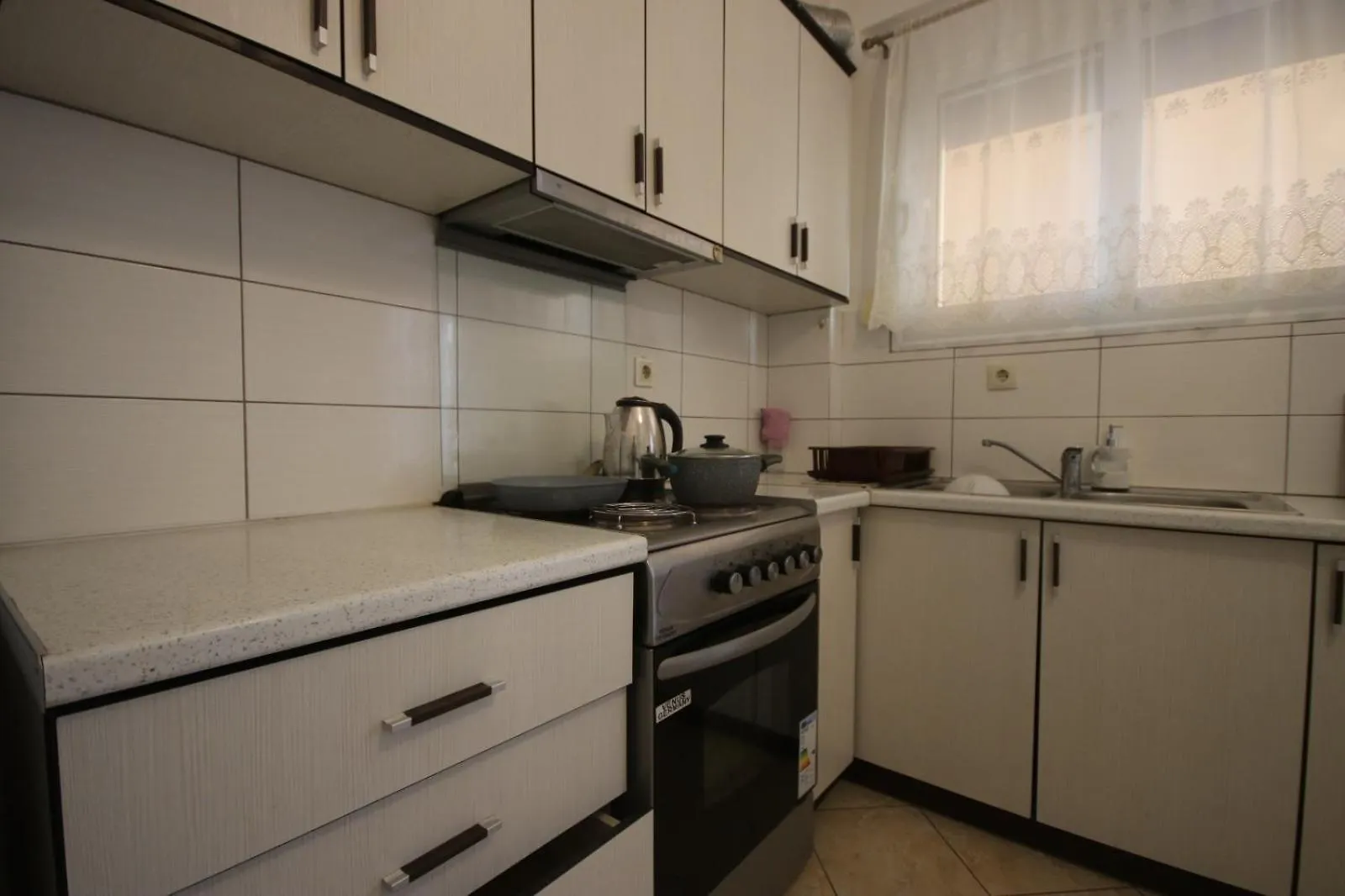 Rooms With View Himare 0*,