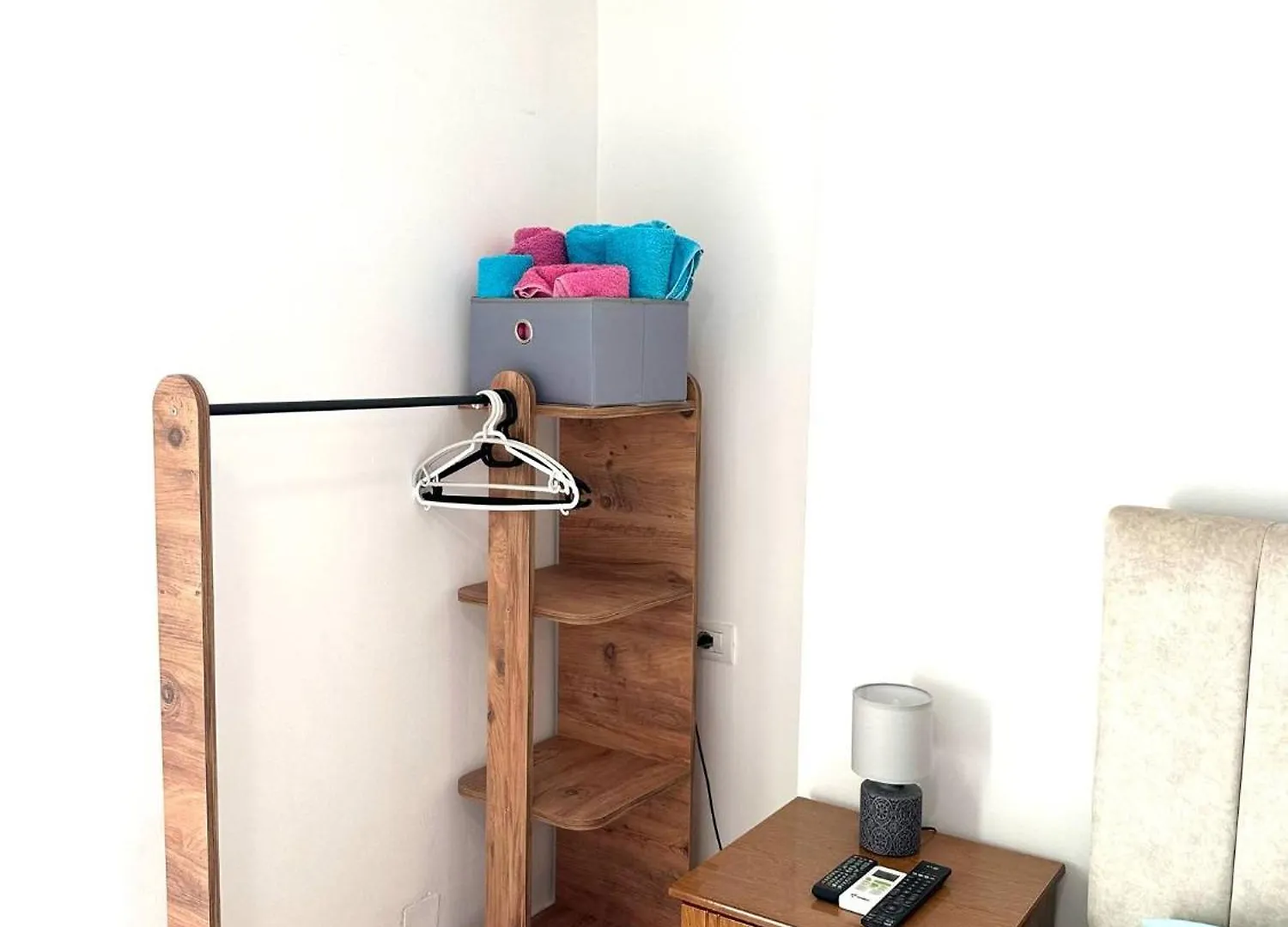 Apartment Rooms With View Himare