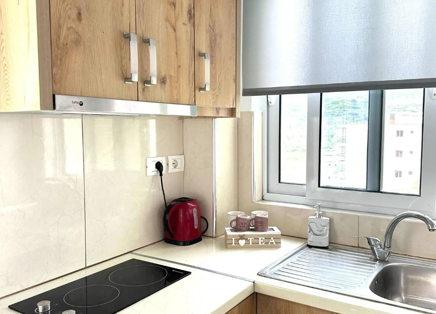 Apartment Rooms With View Himare